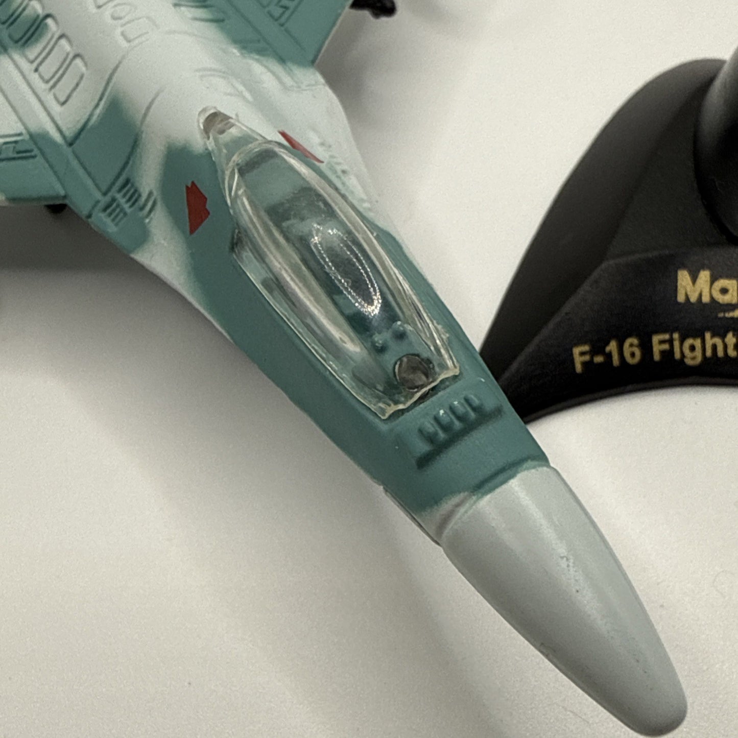 Maisto AV 8B Harrier Marine Fighter Jet, Diecast Aircraft Replica, With Stand