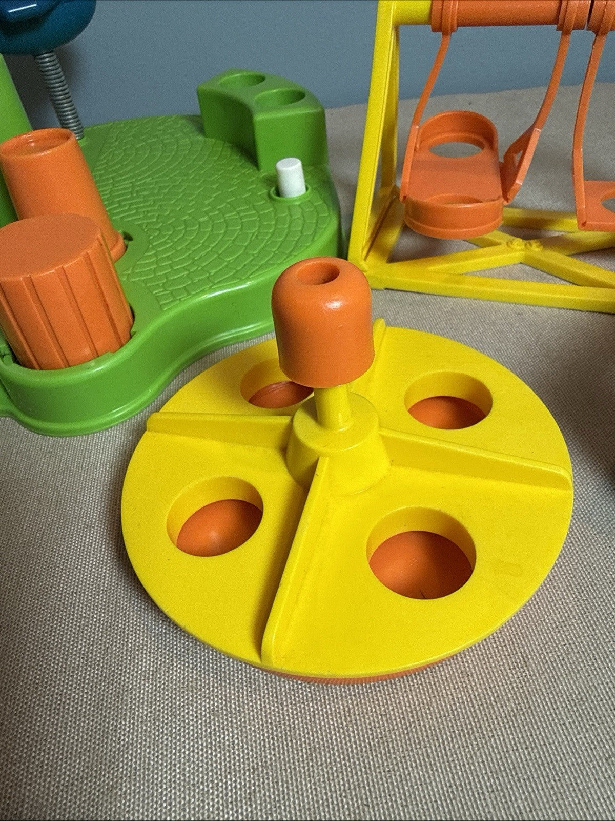 Vintage Fisher Price Little People Playground with RARE Blue Cube #2525 COMPLETE
