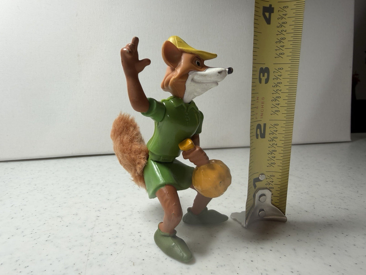 Vintage 1995 Disney Robin Hood Happy Meal Figure Fox Gold Sack McDonalds Toy