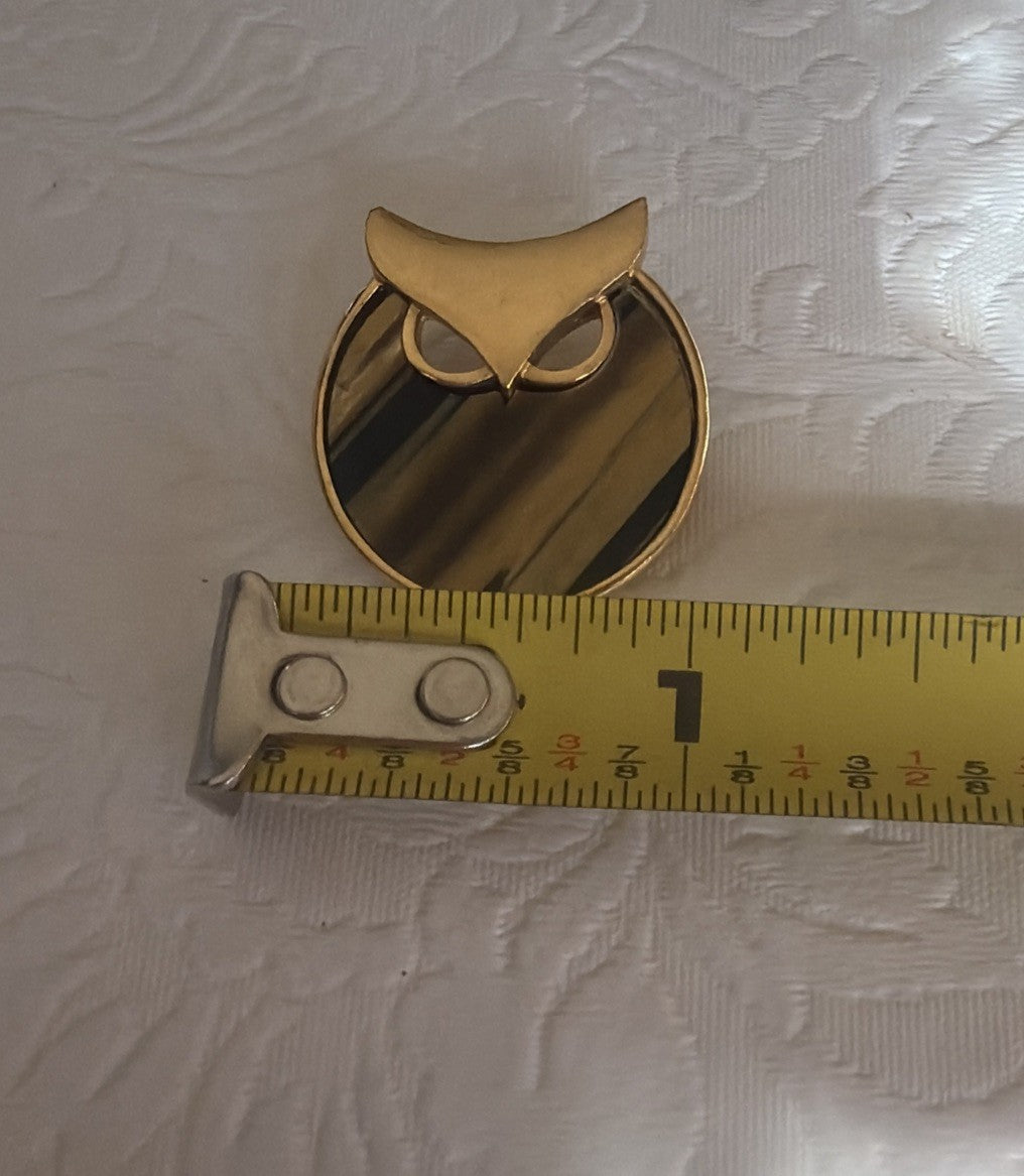 Trifari Owl Brooch Crown Trifari Signed Tiger Eye Lucite Vintage Pin 1"