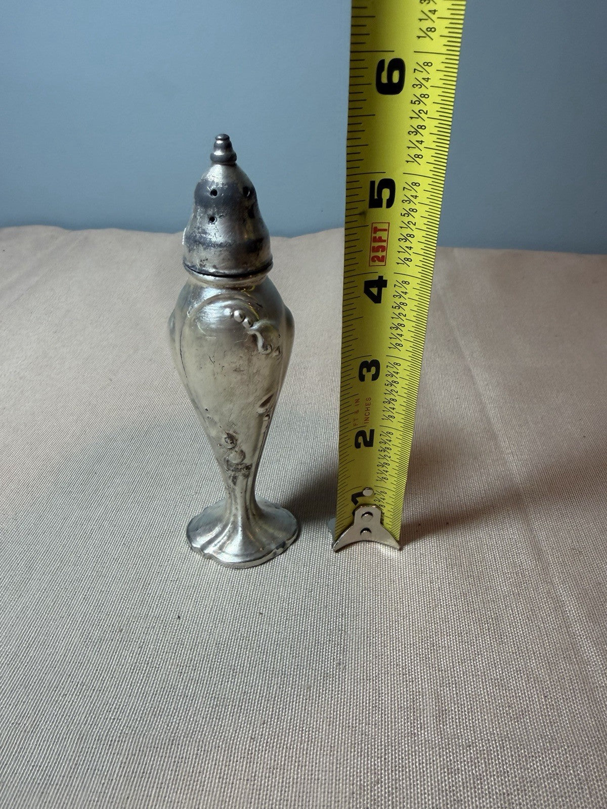 Vintage StanHome Silver Plated Nouveau Style Salt Pepper Shaker 1 shaker only