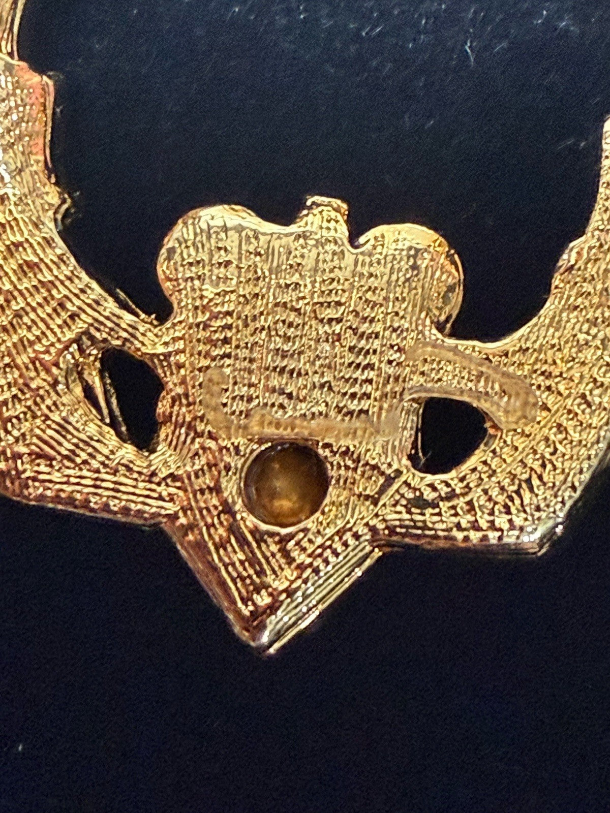 Vintage Gold Tone Green Rhinestone Claddagh Brooch Pin Irish Celtic Jewelry Pin