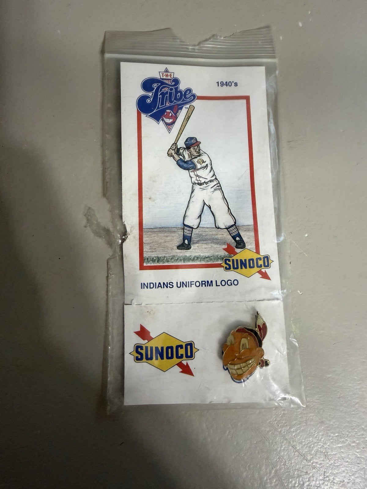 Vintage Cleveland Indians 1940s Uniform Logo Sunoco Lapel Pin With Backer Card