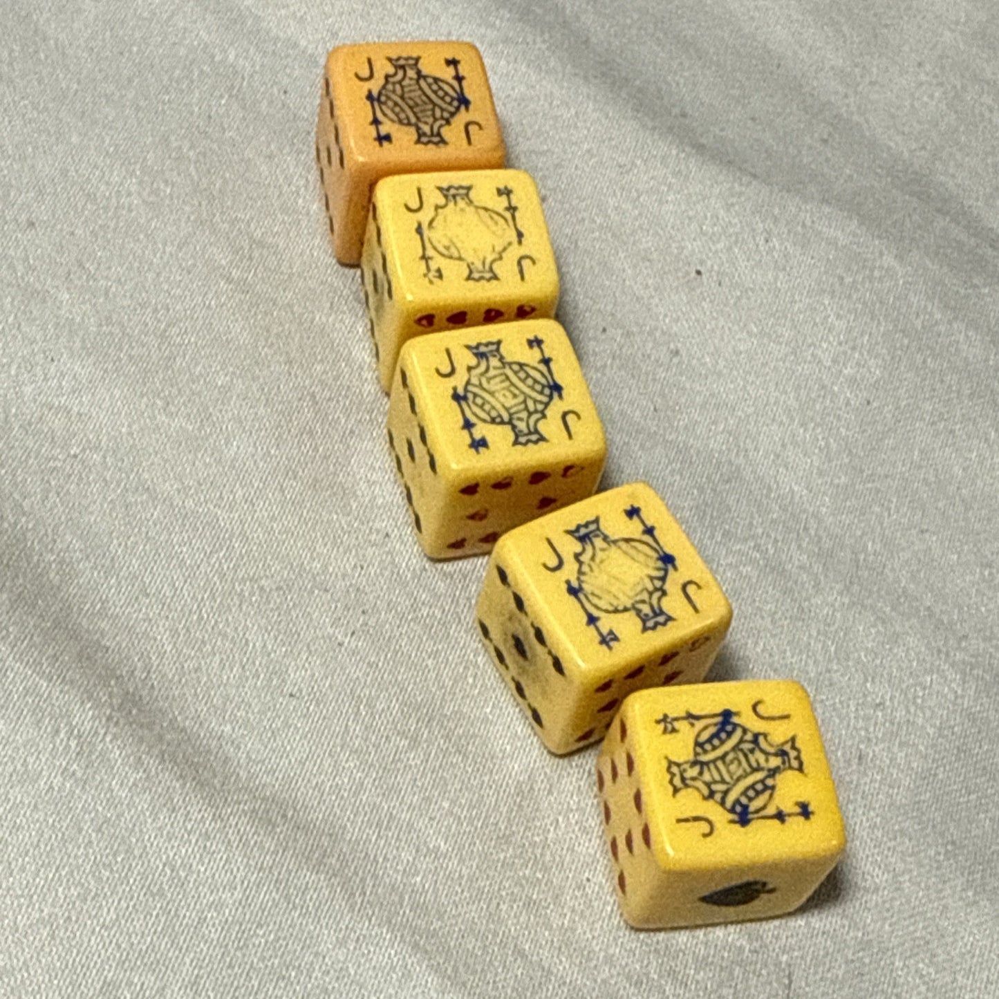 Vintage Butterscotch Bakelite Poker Dice Brown Leather Case Collectible 5/8 Dice
