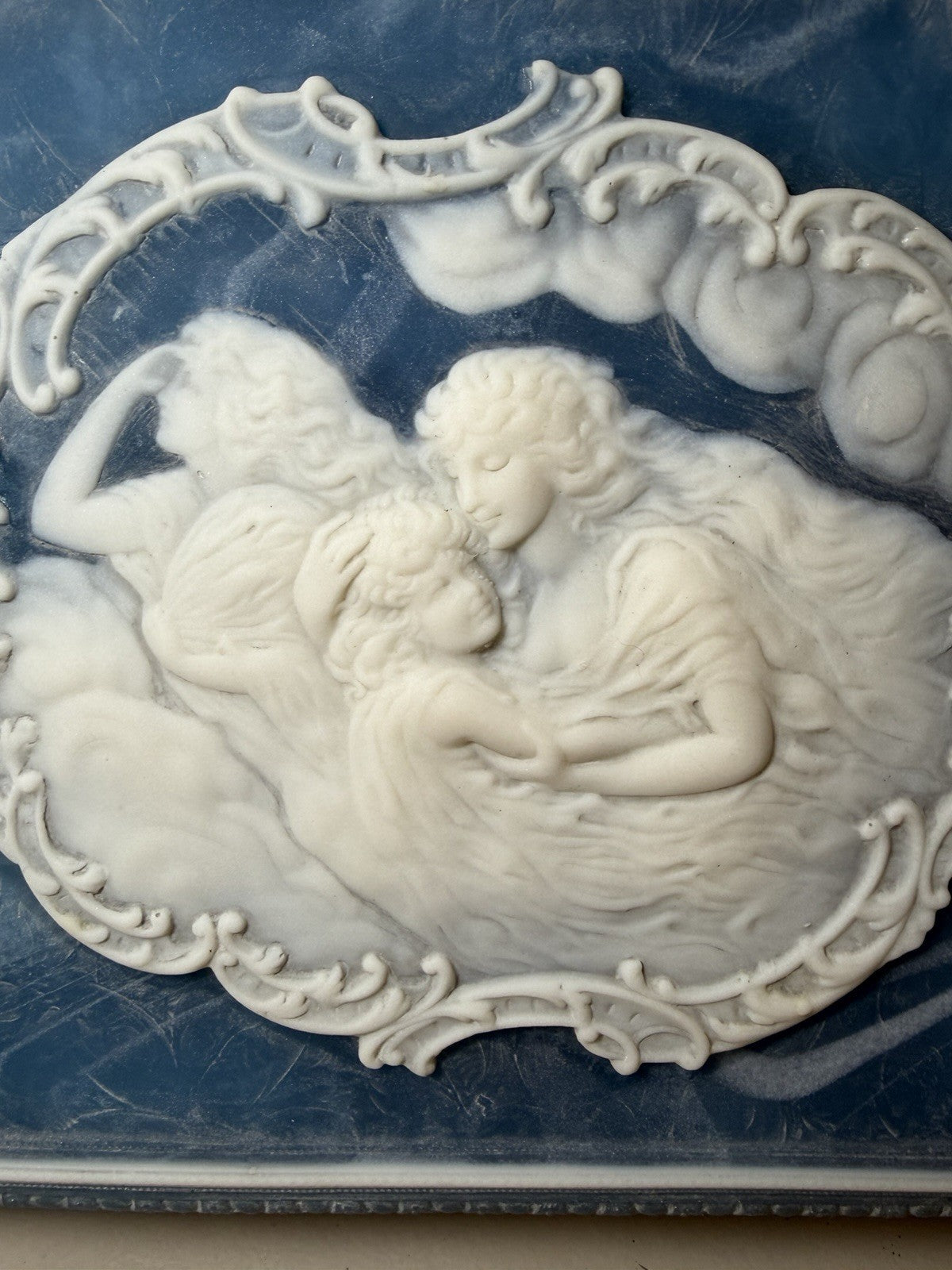 Vintage Incolay Stone Nimbus Three Maidens Blue Cameo Jewelry Box 1979
