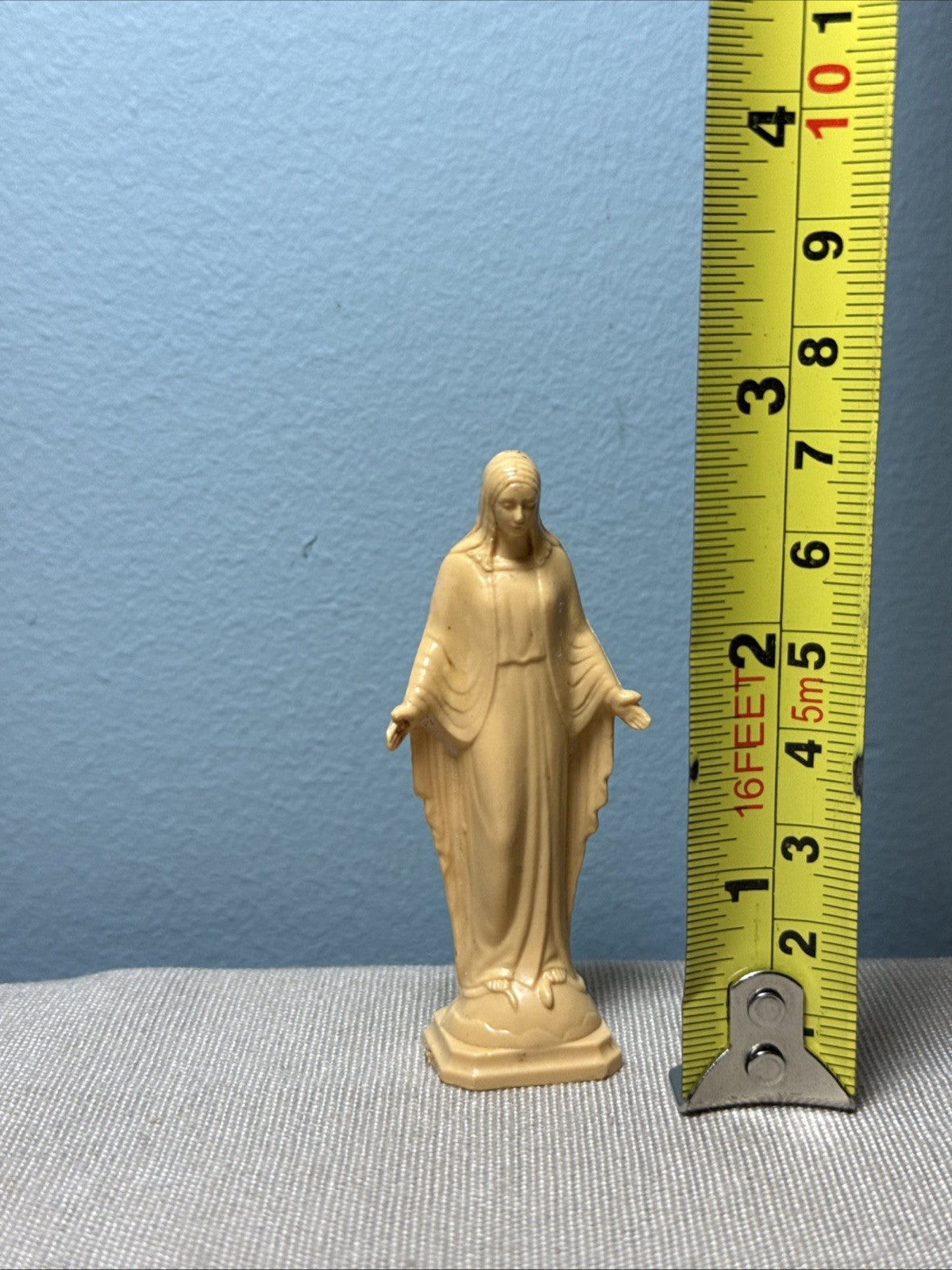 Vintage Virgin Mary Figurine Hong Kong Religious Catholic Statue Gold Plastic 3"