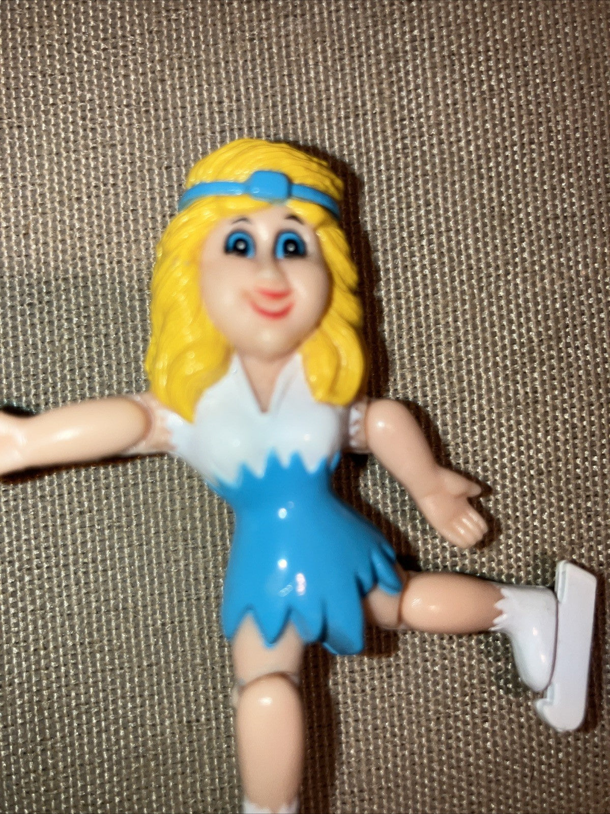Vintage Ice Maidens PVC Figure Lot Of 2 Skaters Magnets Work