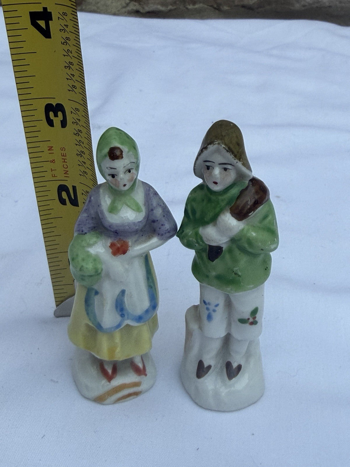 Made in Occupied Japan Ceramic Peasant Boy Girl Figurine Pair Vintage