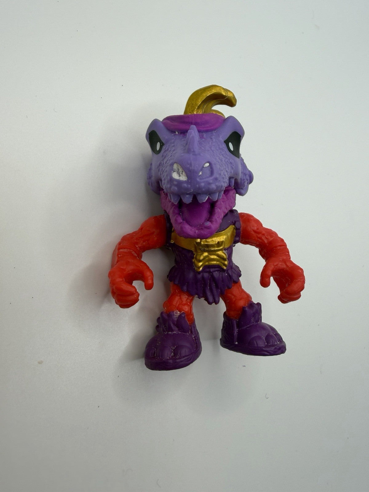 Treasure X Action Figures Gold Skull Dinosaur Monster Mini Figures Weapons Toy