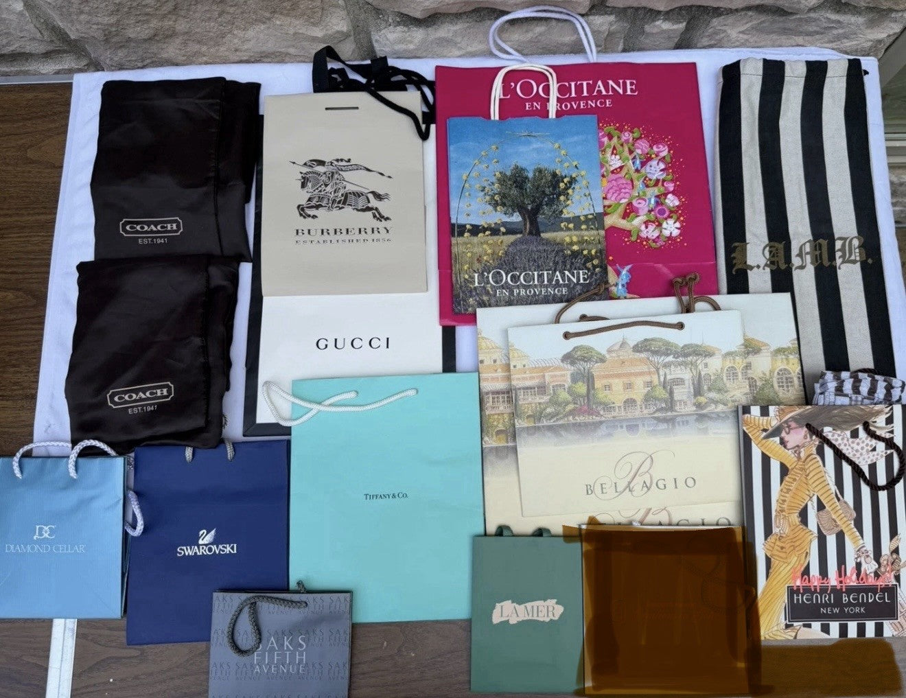 Luxury Designer Shopping Bag Dust Bag Lot Gucci Burberry Tiffany Coach 15 Pcs