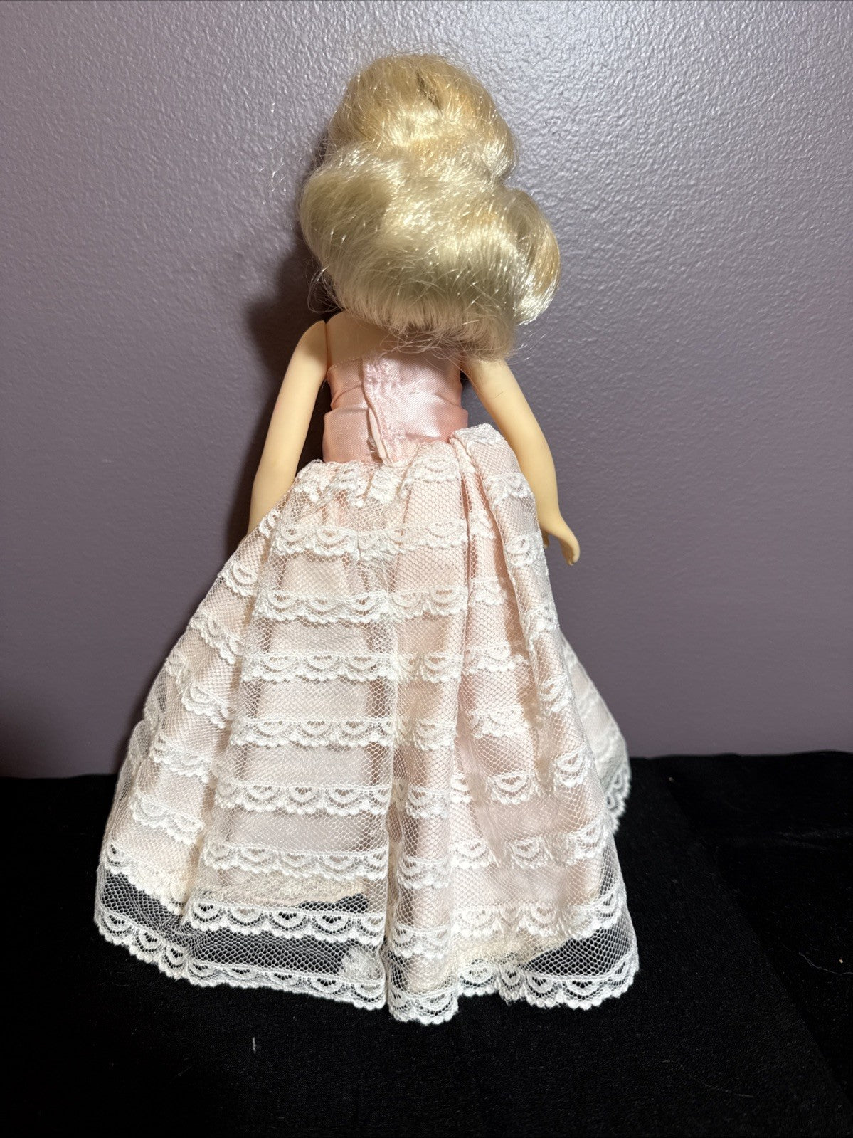Vintage 1984 Effanbee Doll Blonde Blue Eyes Pink Dress 11 Inch bows