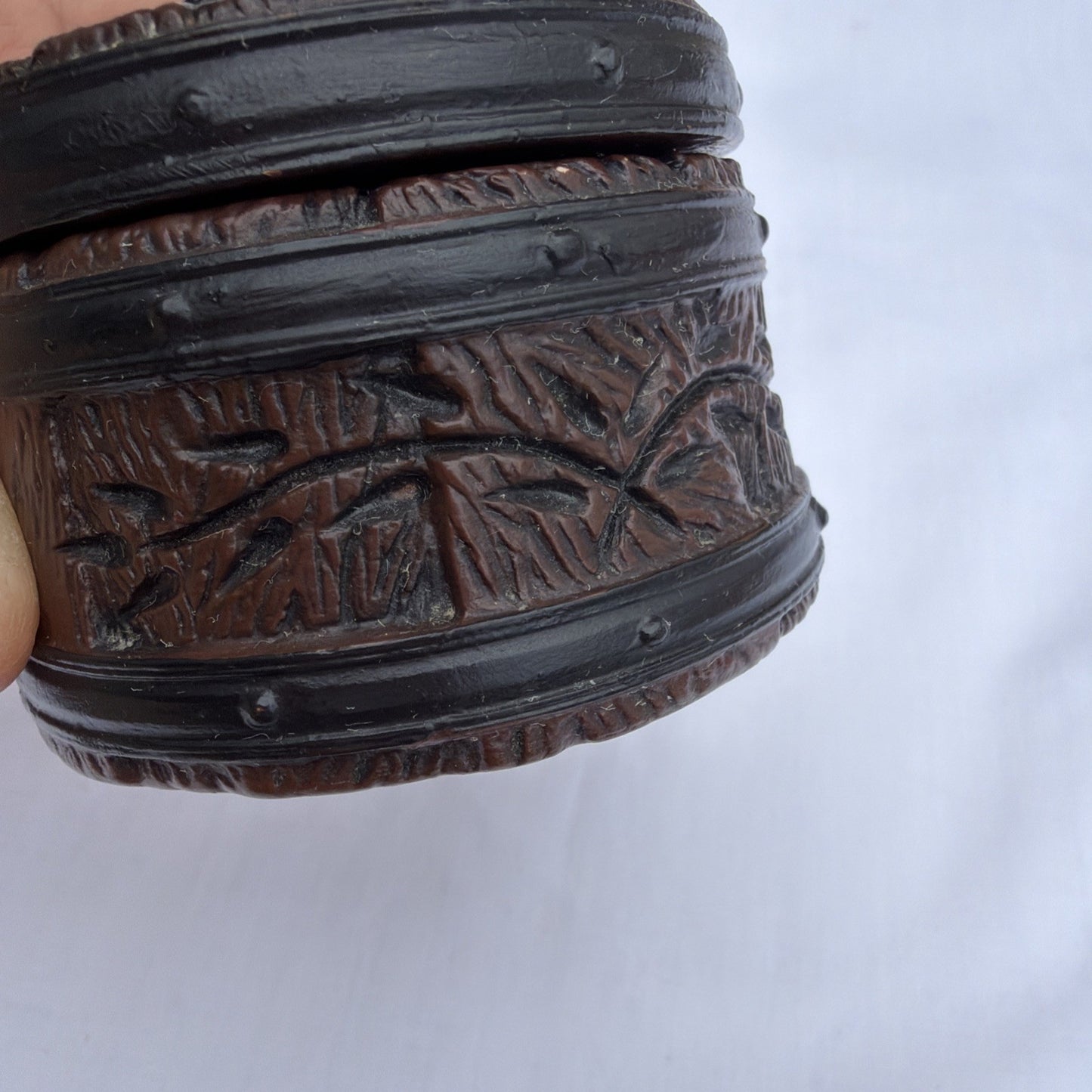 Vintage Etched Barrel Trinket Box Resin Ceramic Keepsake Storage 2"x2"