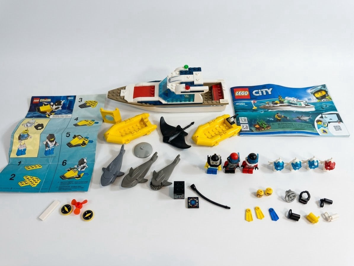 LEGO Deep Sea Lot: 60221 Diving Yacht, 1806, Manuals, 3 Minifigs, 4 Animals