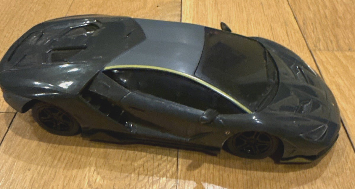 2017 1:24 Lamborghini Centrantrio friction powered toy car, works, black