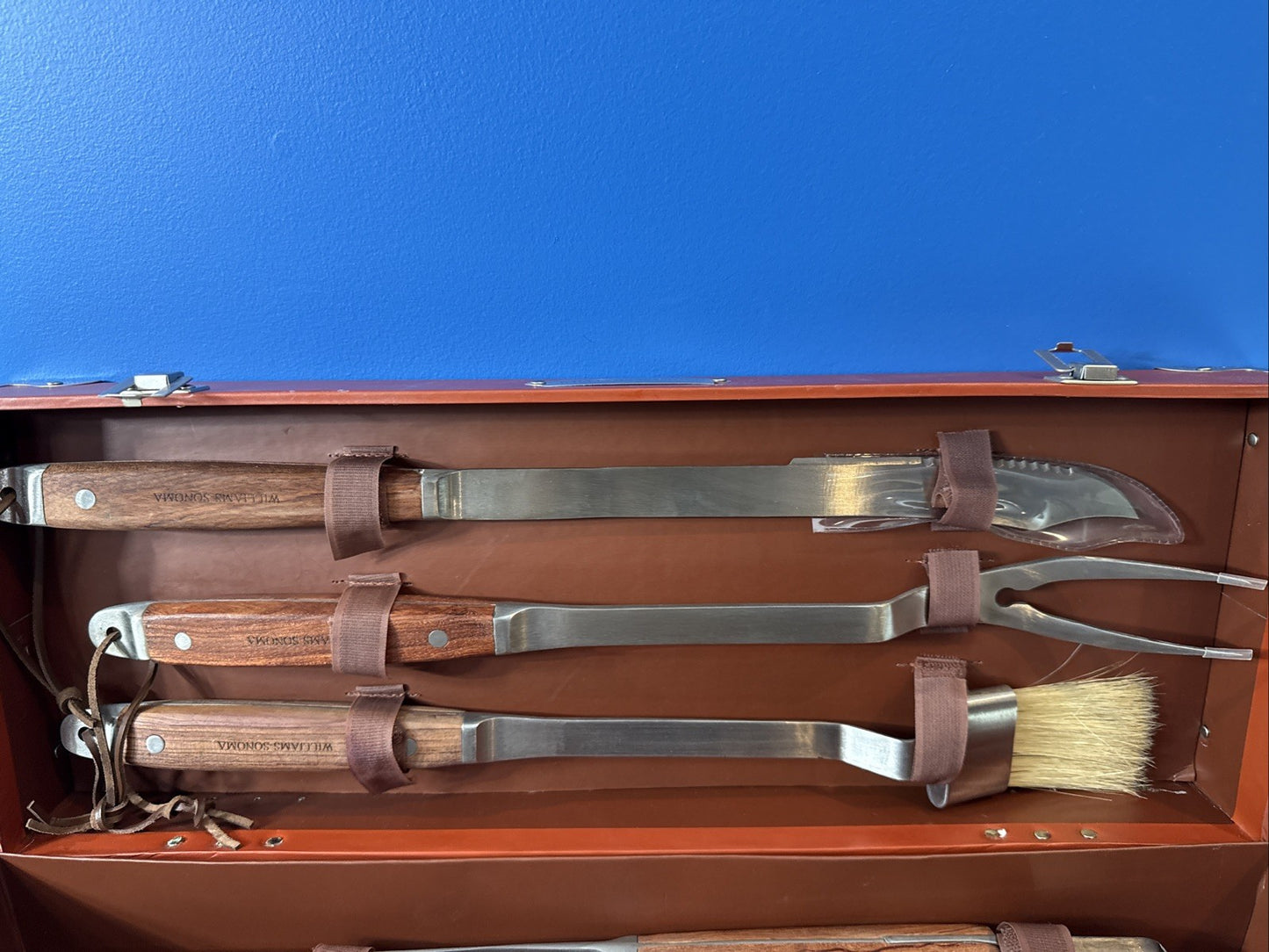 Williams Sonoma 5 Piece BBQ Grill Tool Set Stainless Steel Wood Case New