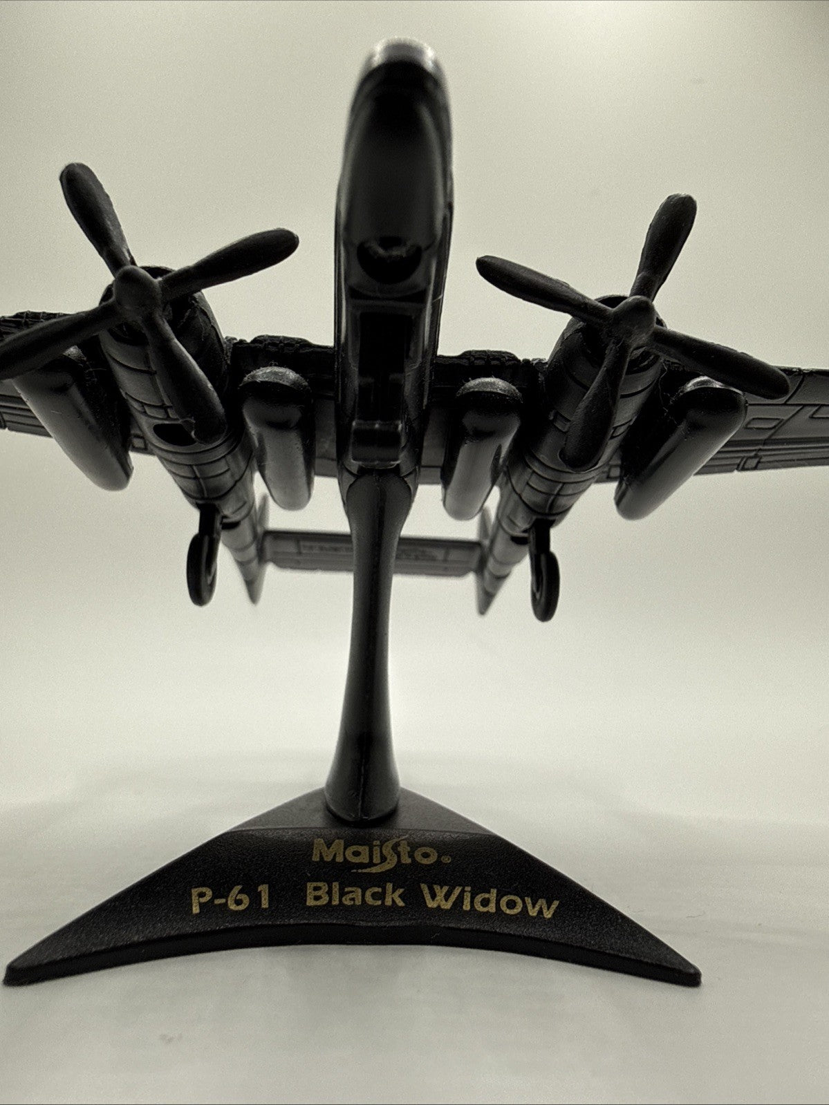 1:144 WWII USAF P 61 Black Widow Aircraft, Diecast Replica, With Maisto Stand