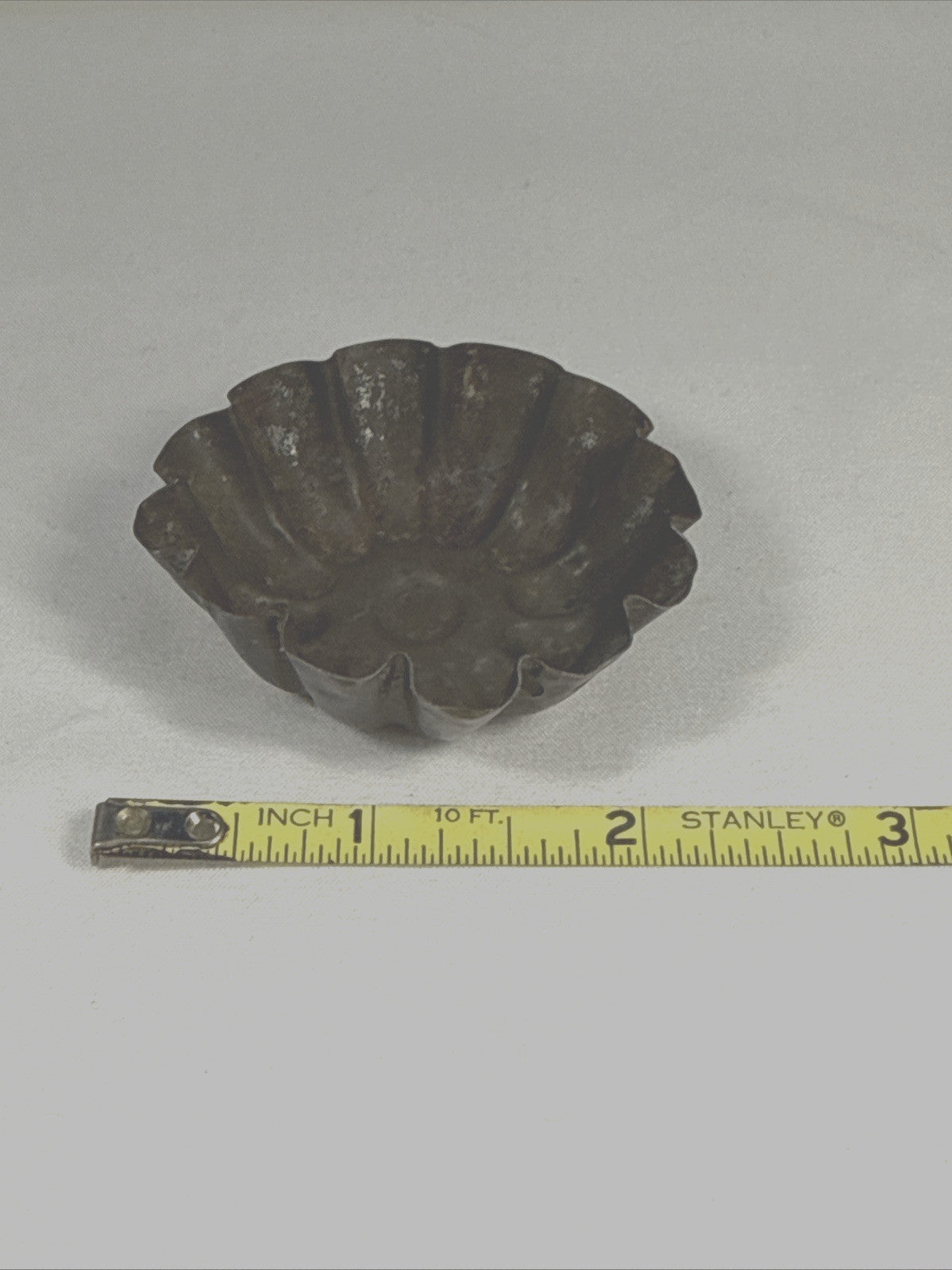 Antique Tin Fluted Pan Mold Scalloped Edges 2” Dollhouse Cookware