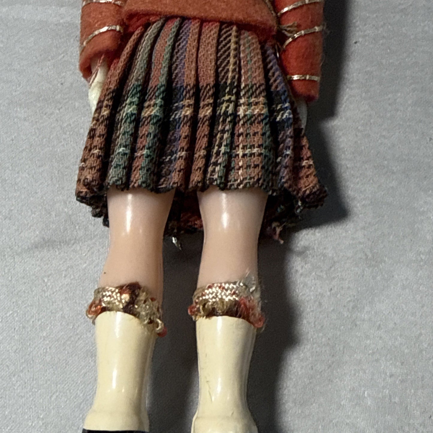 Vintage Toy Soldier Dolls Sleepy Eyes Kilt Hard Plastic Set of 2