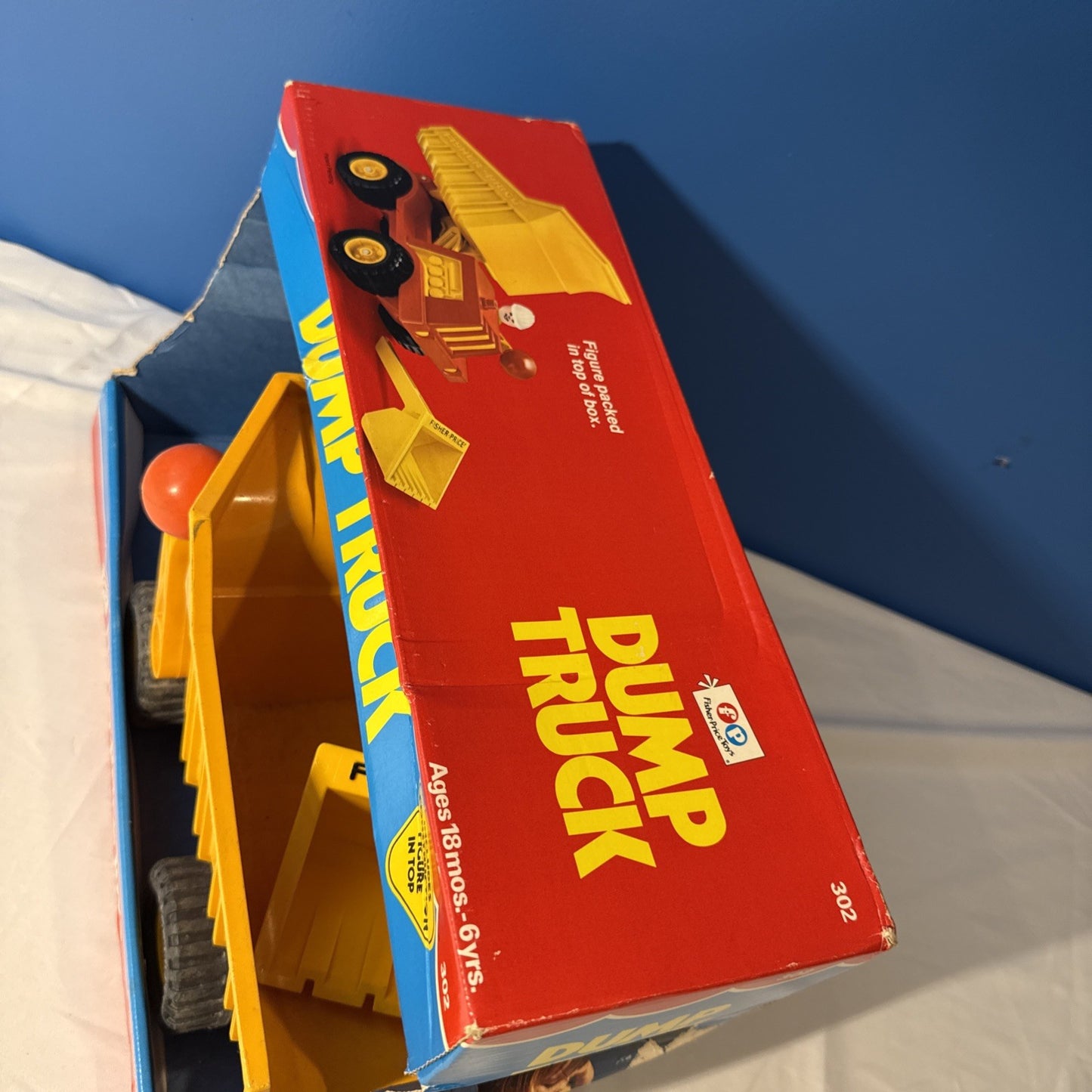 Vintage 1975 Fisher Price #302 Dump Truck Pre-owned with Original Box