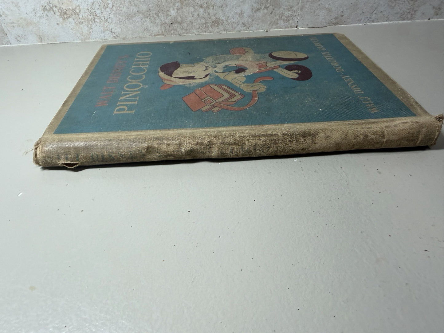 Vintage Walt Disney Pinocchio Book 1939 DC Heath Illustrated Hardcover