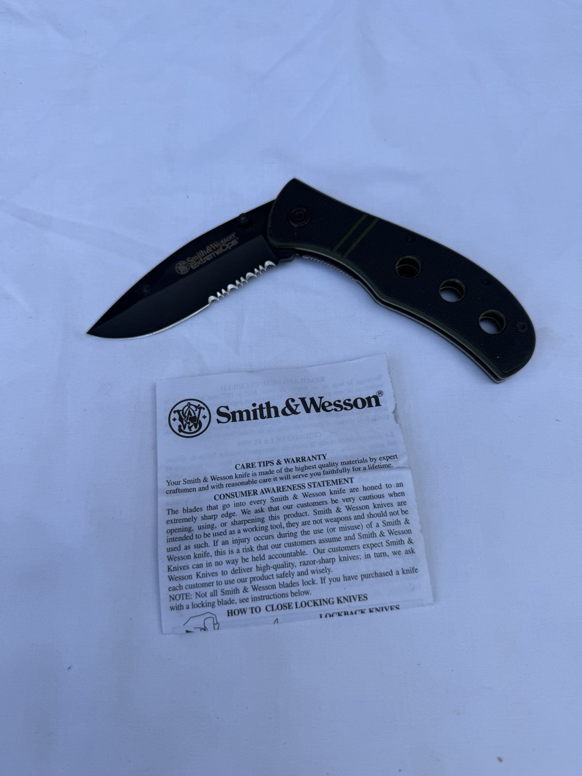 Smith & Wesson Folding Pocket Knife Lot of 3 HRT Taylor Brands Knives