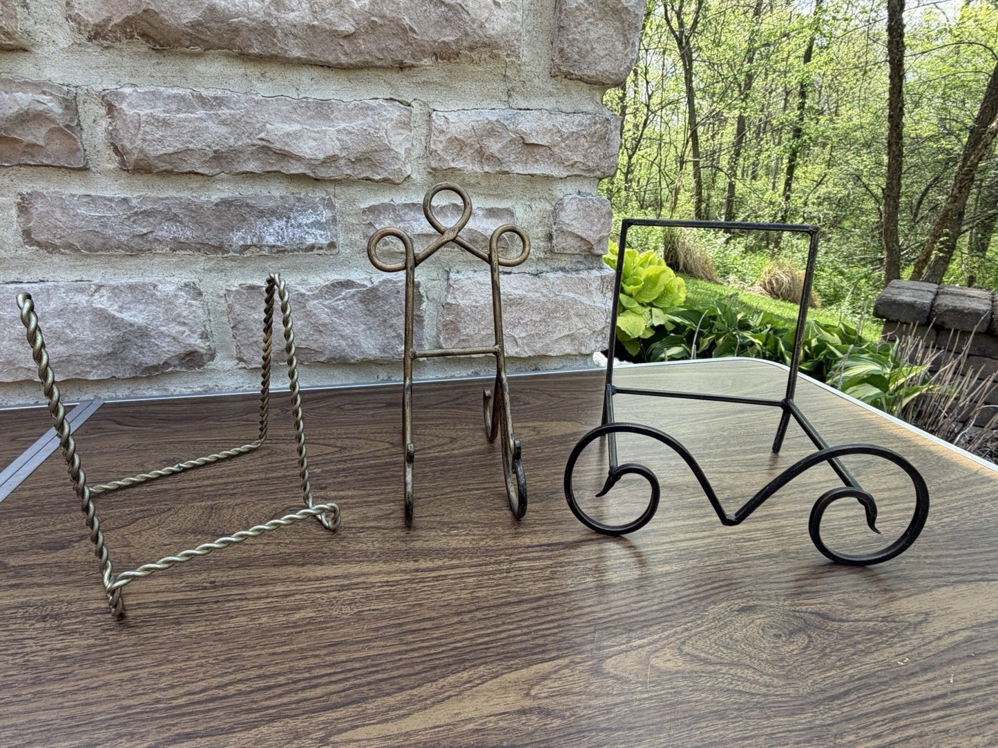 LOT 3 Twisted Metal Easel Plate Holder Stand Display Photo Book Picture Art