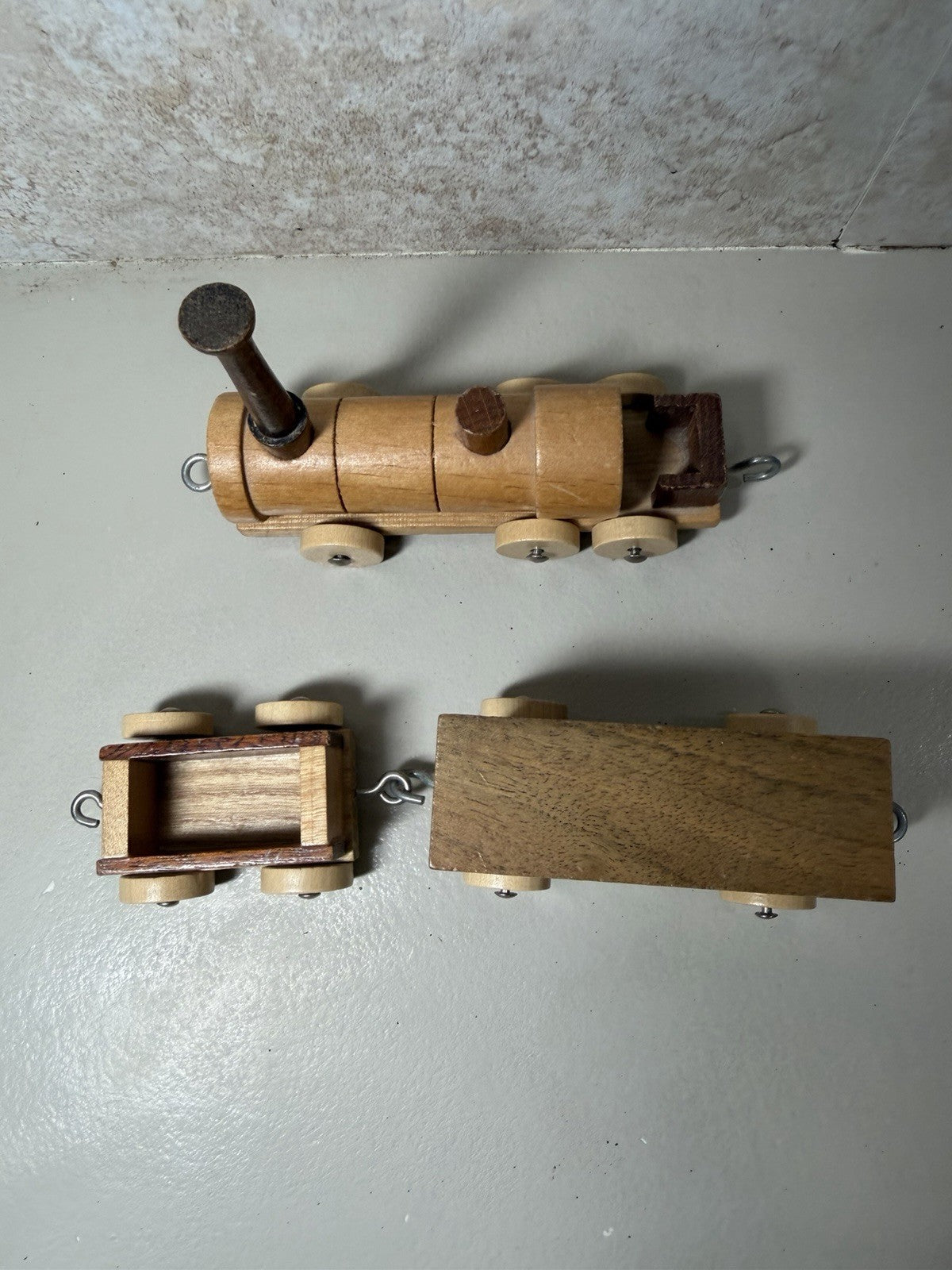 Vintage Loquai Holzkunst Wooden Train Set Engine Cars Folk Art Germany Handcraft