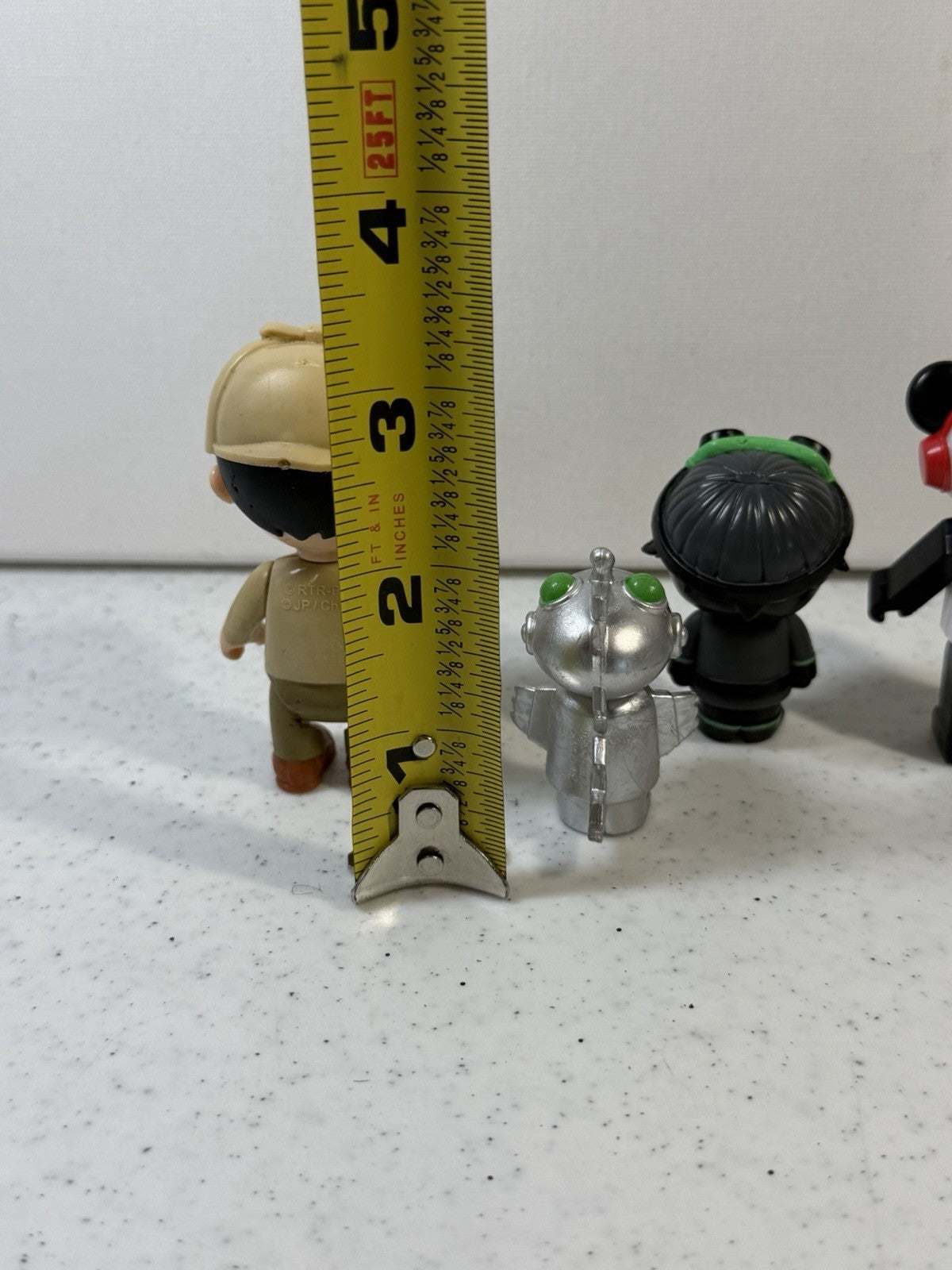 Ryans World Mini Figure Lot 7pc Combo Panda Gus The Gummy Gator Detective Ryan