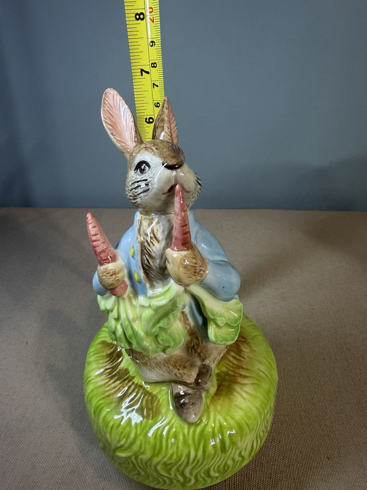 Vintage Schmid Beatrix Potter Peter Rabbit Music Box Ceramic Figurine Japan 1977