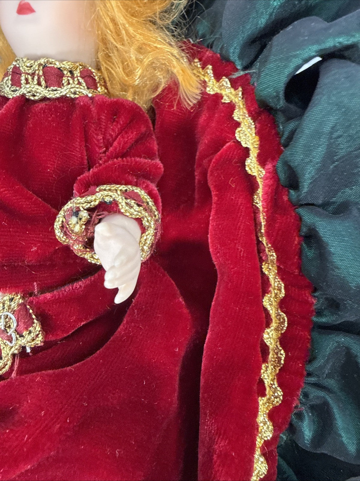 Katherines Collection Wayne Kleski Christmas Dolls Velvet Pair NWT