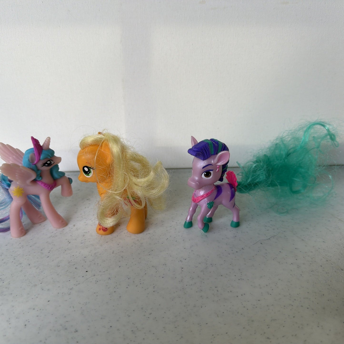 My Little Pony G4 G5 Mixed Pony Lot Izzy Moonbow Applejack Pinkie Pie Brushable