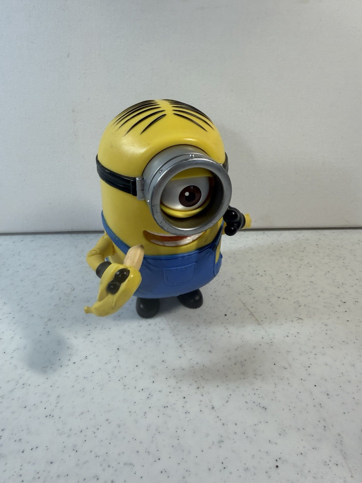 Despicable Me Minions Figure Lot King Bob Gru Edith AVL Speaker