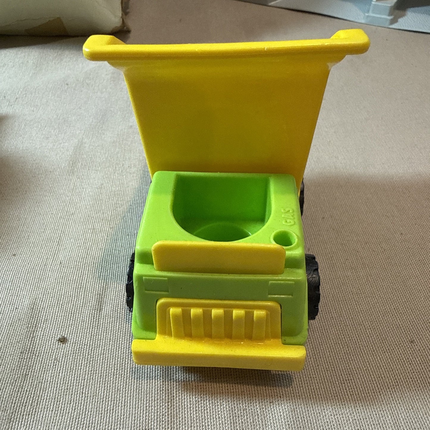 Vintage Fisher Price Little People Lift & Load Depot Construction Set COMPLETE