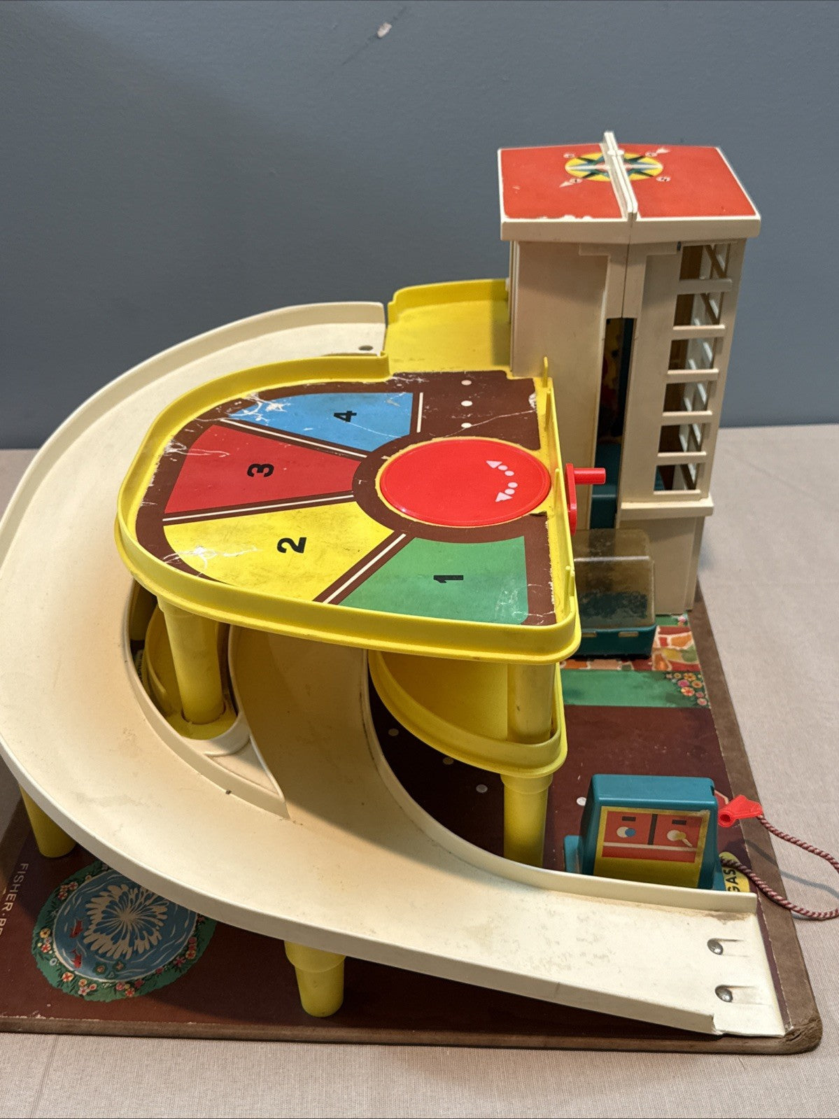 Vintage Fisher Price 930 Play Family Action Garage 1970 w/Box & Lift Incomplete