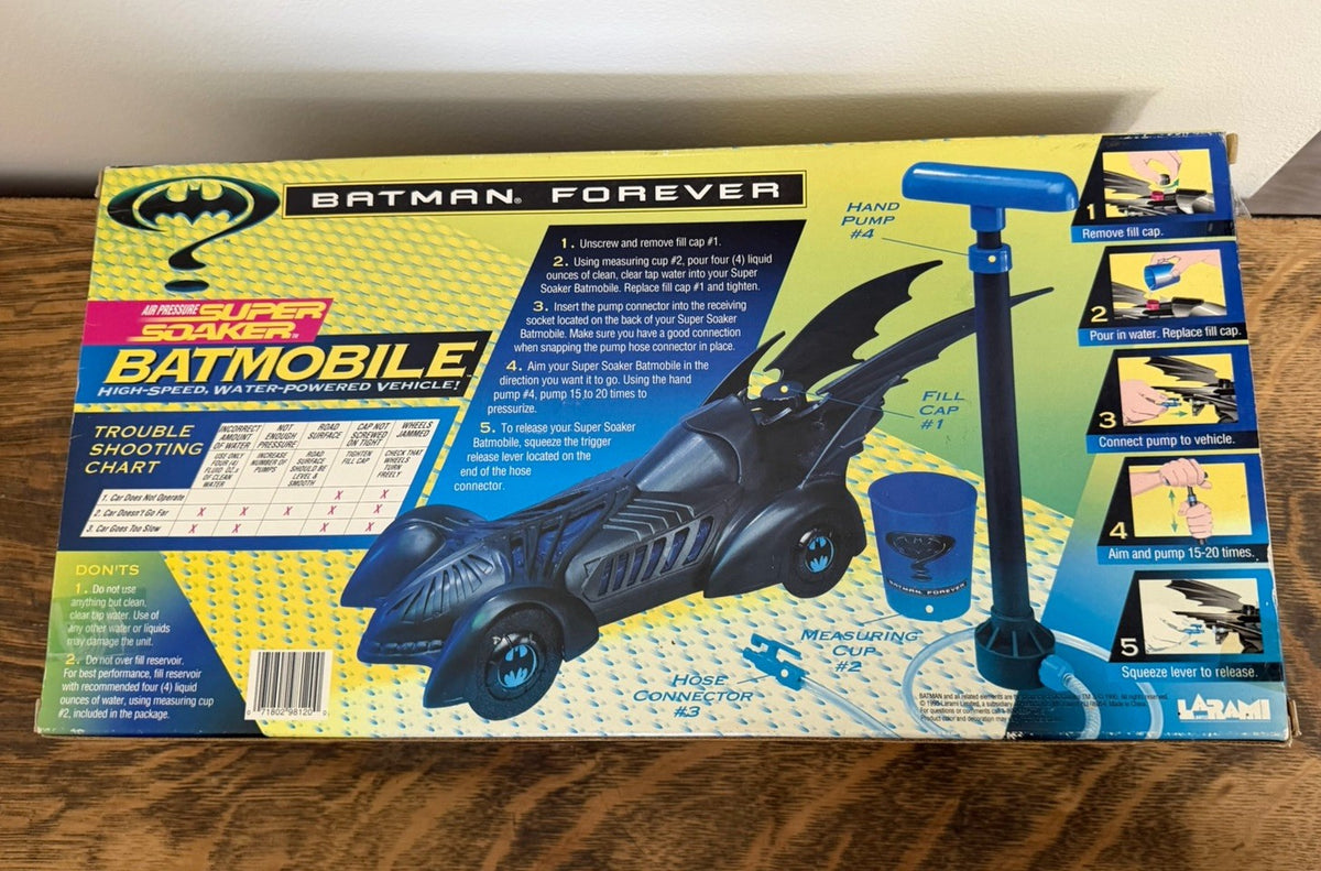 1995 Larami Batman Forever Batmobile Super Soaker Water Powered Vehicle NIB
