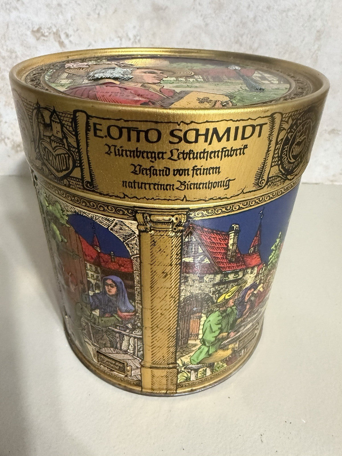 Vintage E Otto Schmidt Nuremberg Lebkuchen Tin 7" with Historical Insert