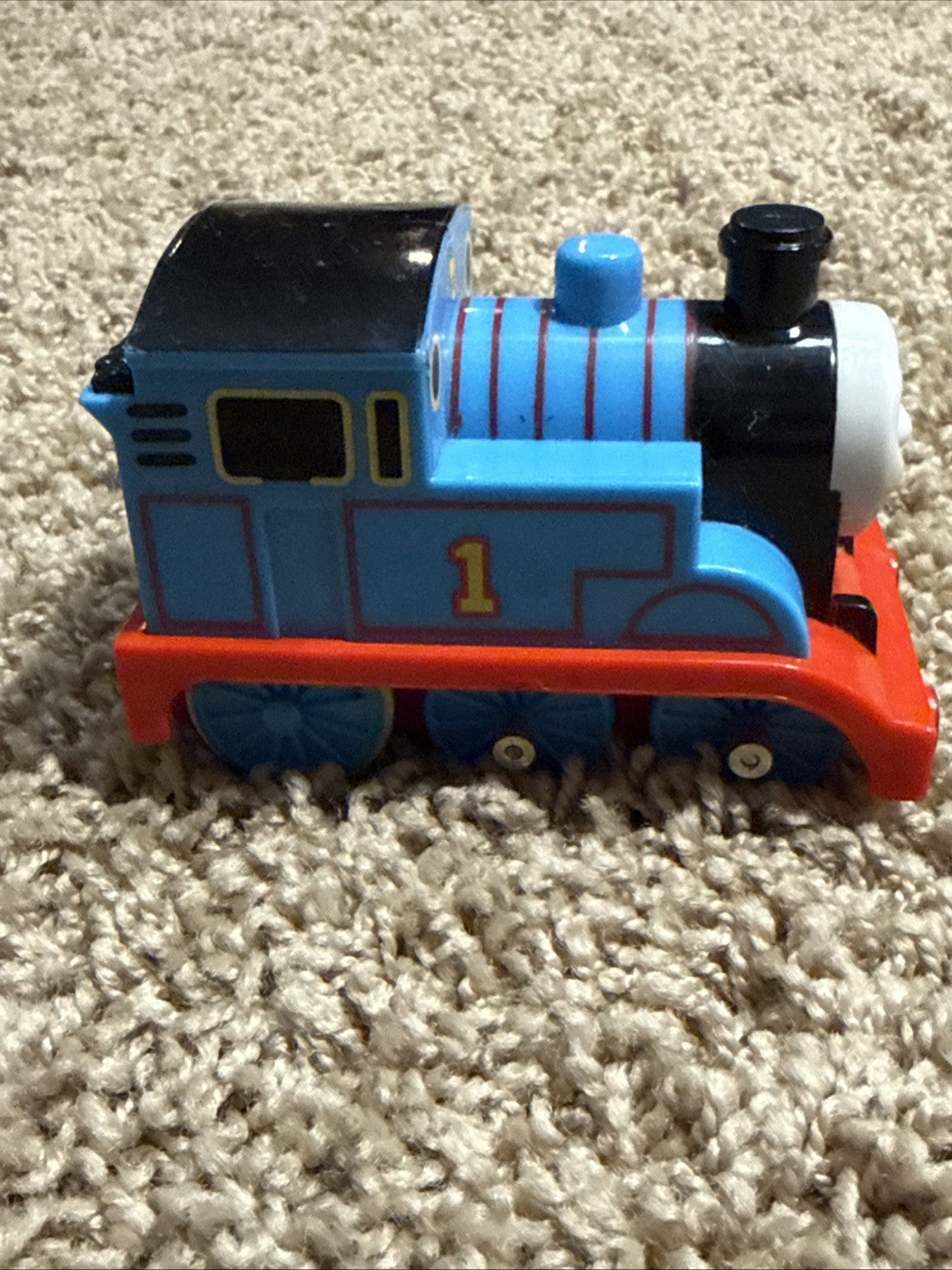 Vintage 2004 TOMY Thomas and Friends Pull Back Thomas Train Toy