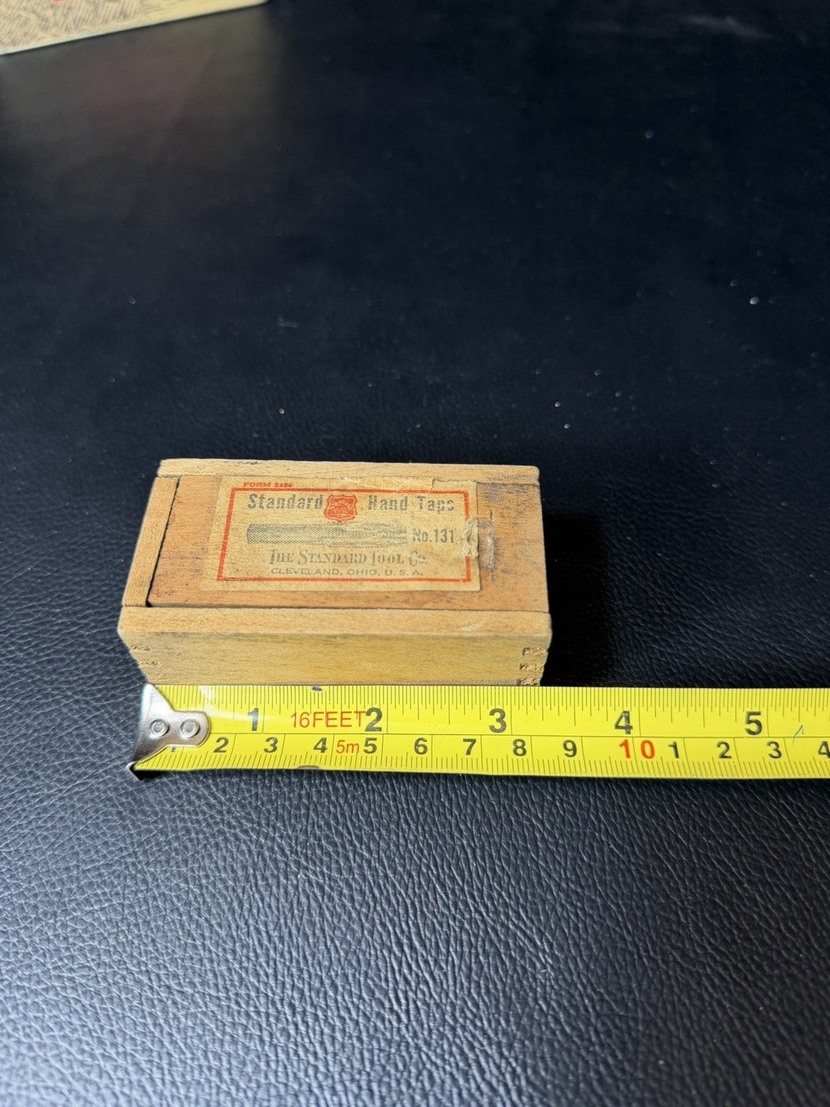 Vintage Standard Tool Co Wood Hand Tap Box 5/16 18 USS Thread Cleveland Ohio
