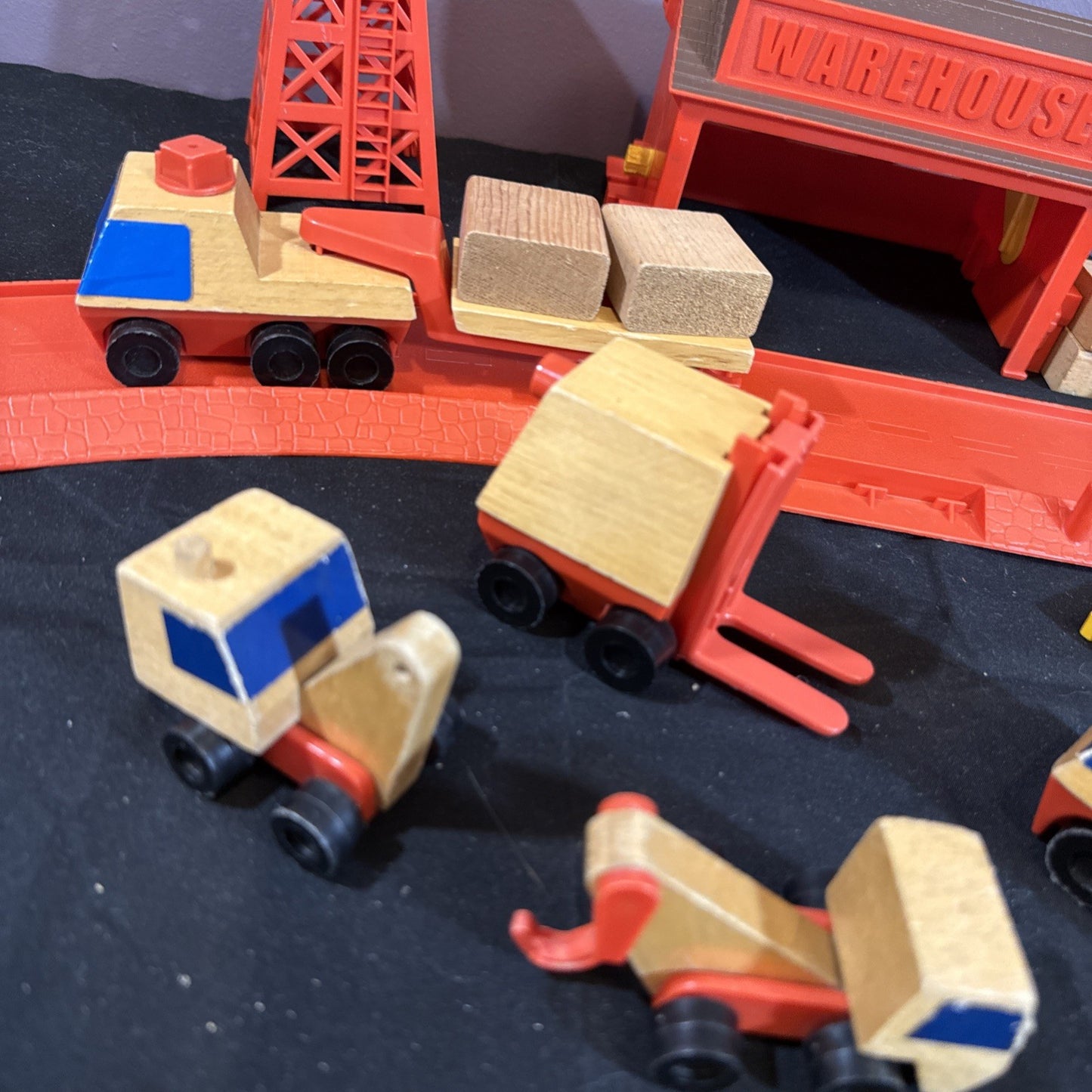 1973 Mattel Preschool Construction Yard Playset Warehouse Track Cars