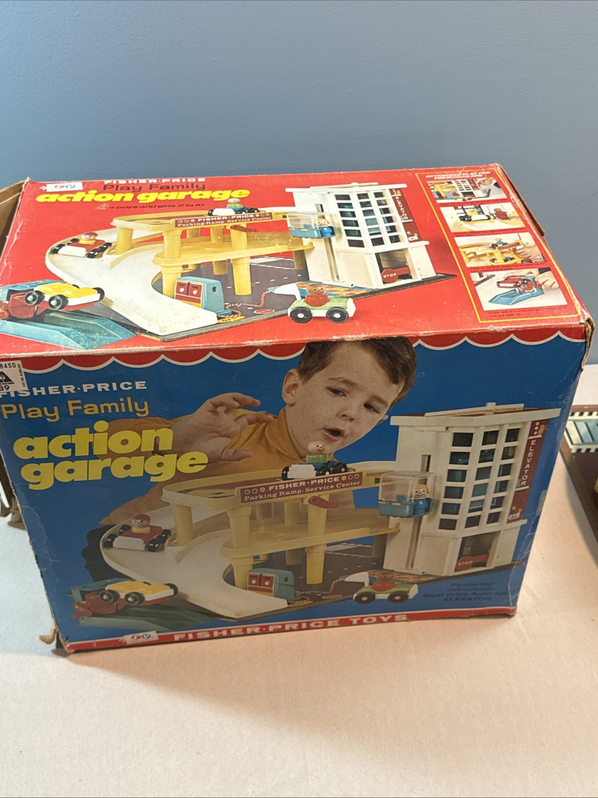 Vintage Fisher Price 930 Play Family Action Garage 1970 w/Box & Lift Incomplete