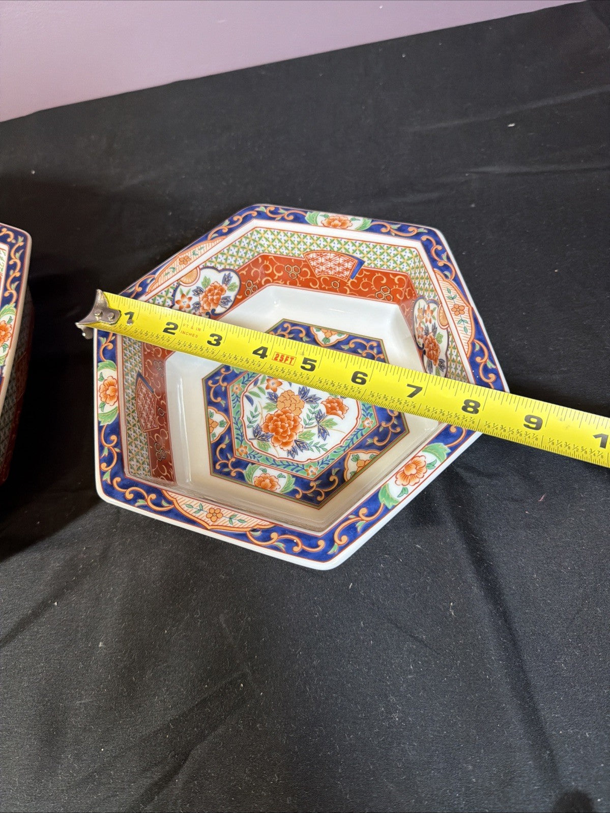 1982 Japanese Imari Porcelain Hexagonal Bowls Set 10” 8” Mann