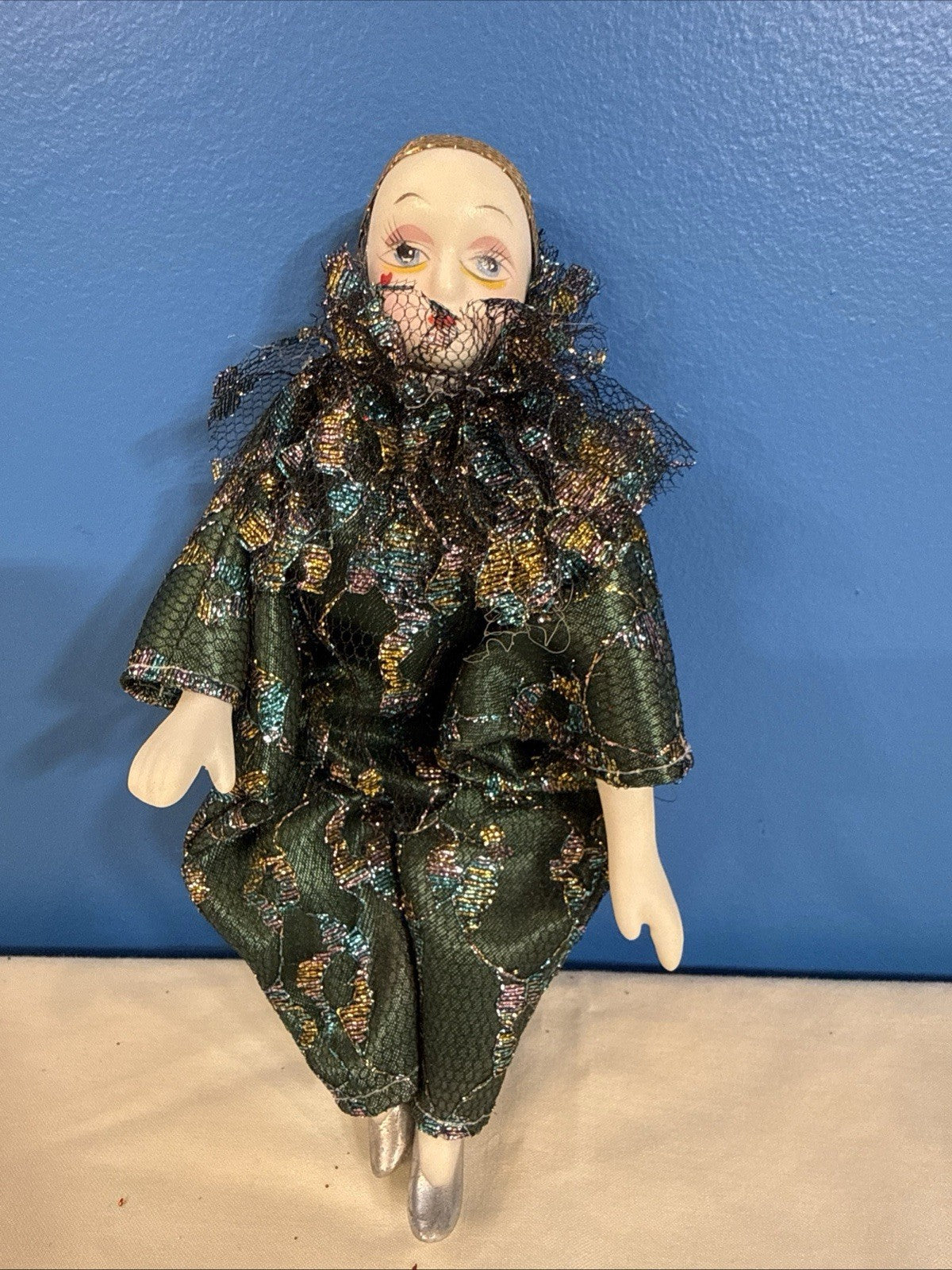 Geppeddo Porcelain Doll  Jester  Vintage Clown Harlequin Mardi-gras Sitting 6”