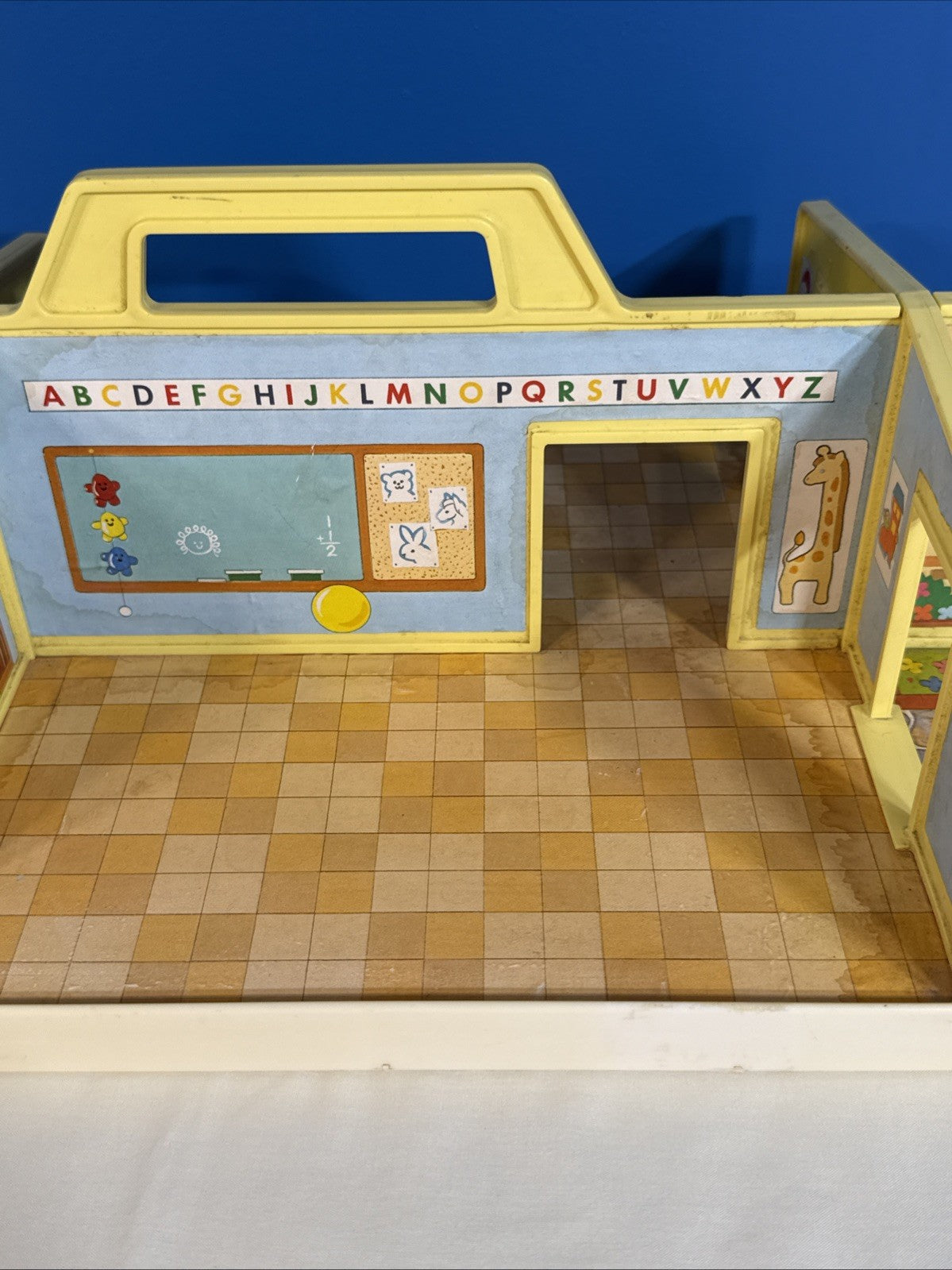 Vintage Fisher Price Little People Nursery School 929 Playset Figures No Roof