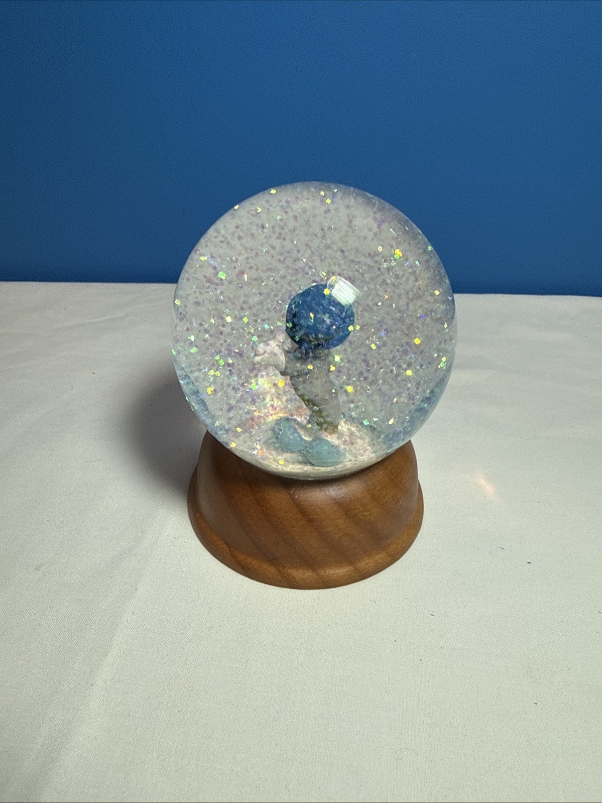 First Limited Edition Disney Crystal Snow Globe Jiminy Cricket Pinocchio Vintage