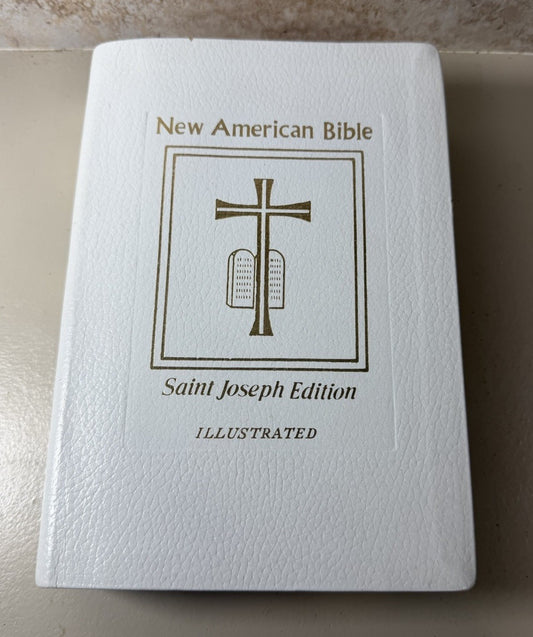Vintage 1970 St Joseph Medium Size New American Bible White Gold Trim Catholic