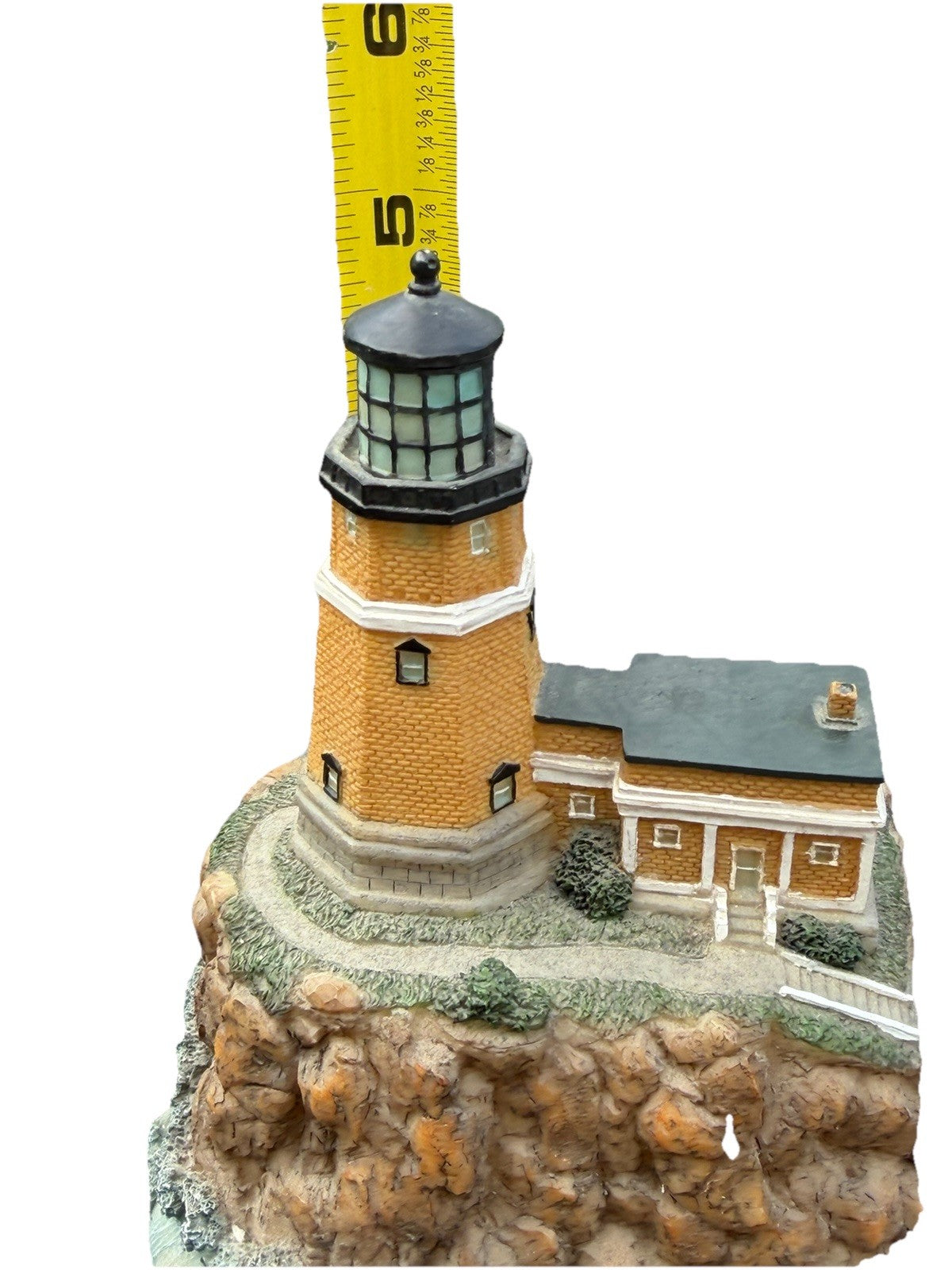 1999 American Heritage Split Rock Lighthouse Figurine Youngs Inc