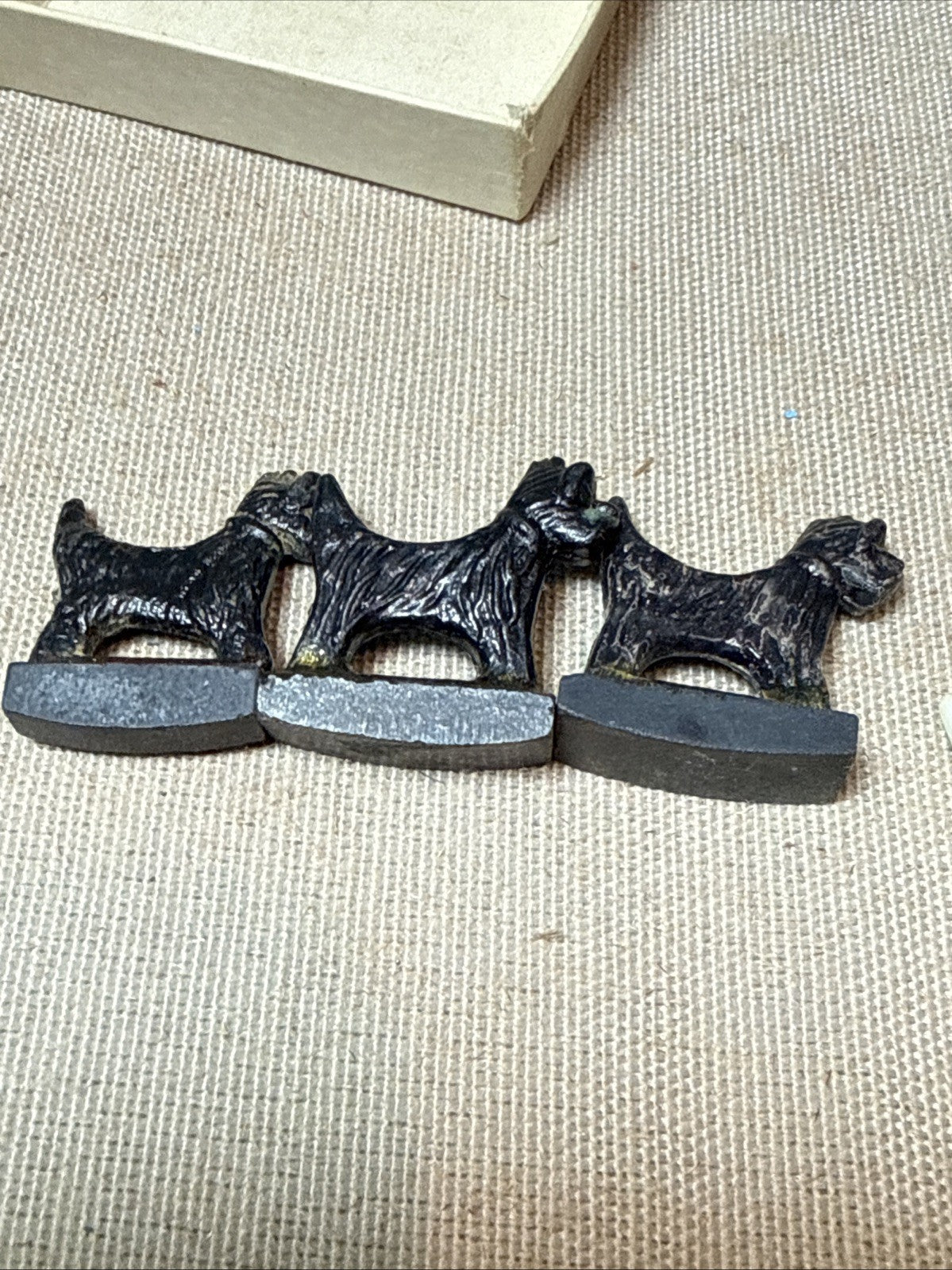 Vintage Tricky Dogs Magnetic Scottie Dogs Game Original Box