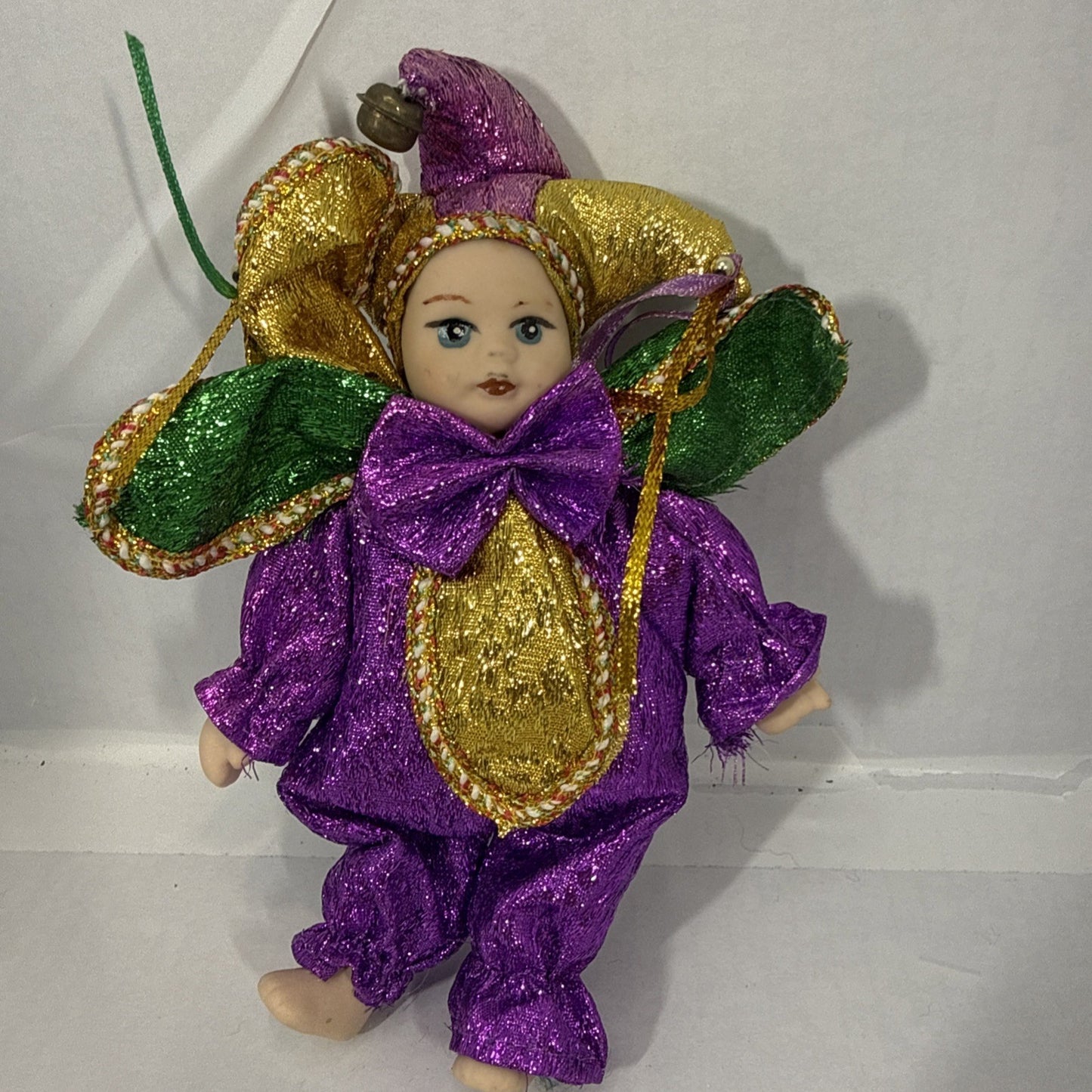 Fantastique New Orleans Jester Doll Porcelain Face Mardi Gras 6"