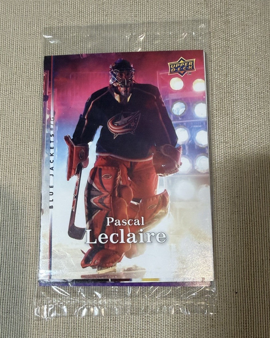Vintage 2008-2009 Columbus Blue Jackets NHL Yearbooks Programs Hockey Cards Lot