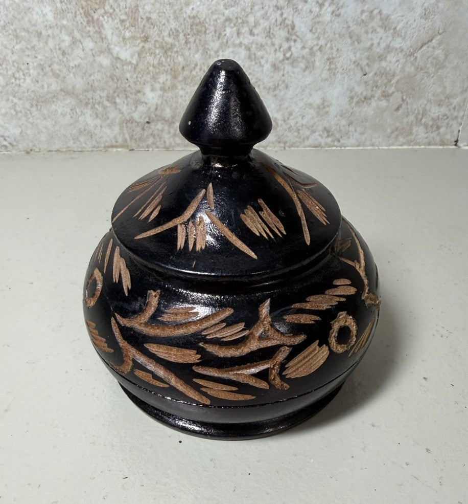Vintage Hand Carved Wood Trinket Bowl Stash Box Lid Floral Etched Black 3"x3"